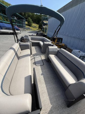 Used 2022 Qwest Pontoons  Boat for sale